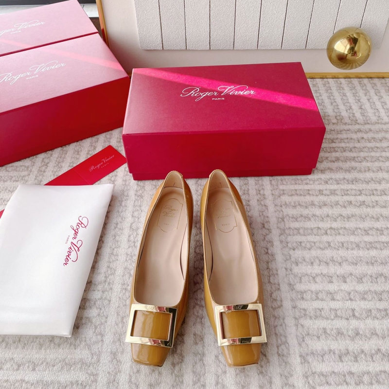 Roger Vivier flat shoes
